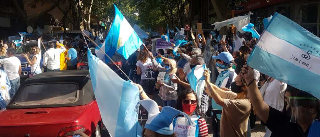 Banderazo #12O en Mendoza: una multitud marcha contra el Gobierno Nacional