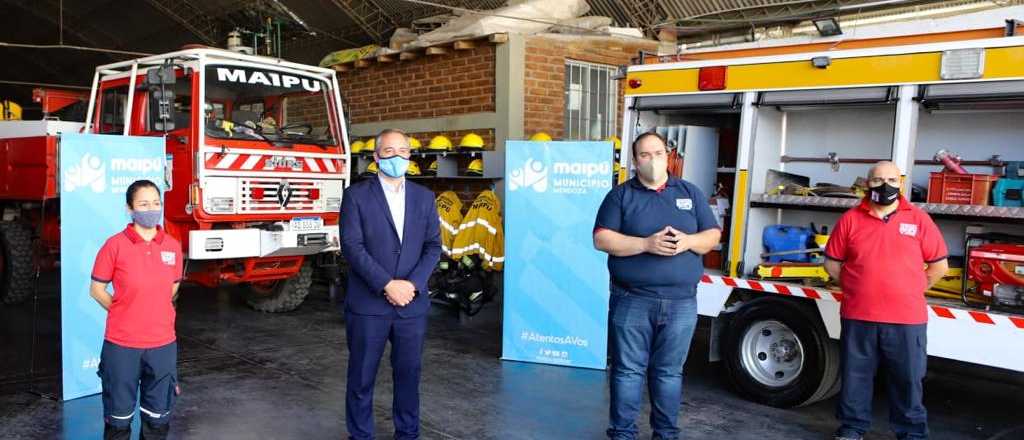 Bomberos voluntarios de Maipú recibieron un bono de 15 mil pesos