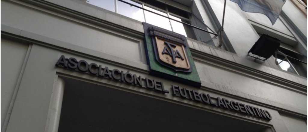 El Gobierno podría frenar la reelección de Tapia al frente de la AFA