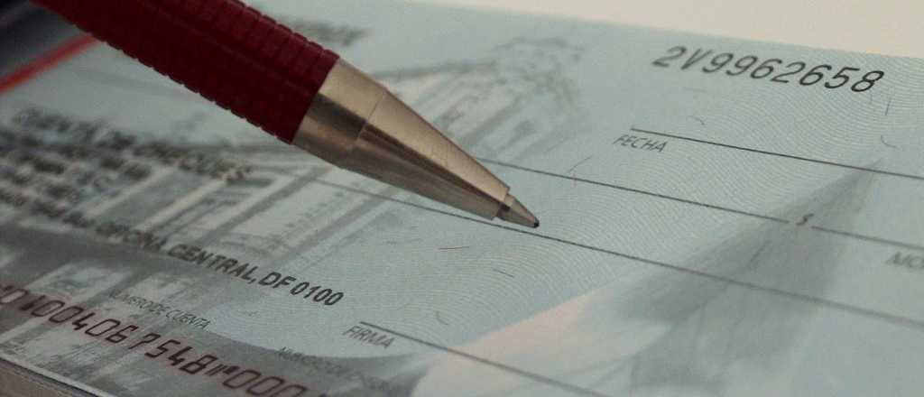 Creció 85% la negociación de cheques diferidos, según informe privado