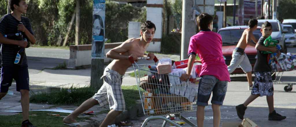 El Gobierno no ve la posibilidad de saqueos en Mendoza, por el momento