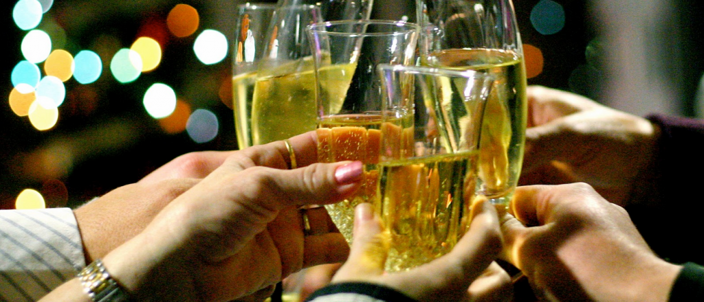 Un brindis oficialista de fin de año marcado por la 7722 