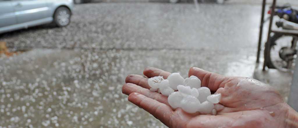 Videos: tormenta de granizo en Uspallata