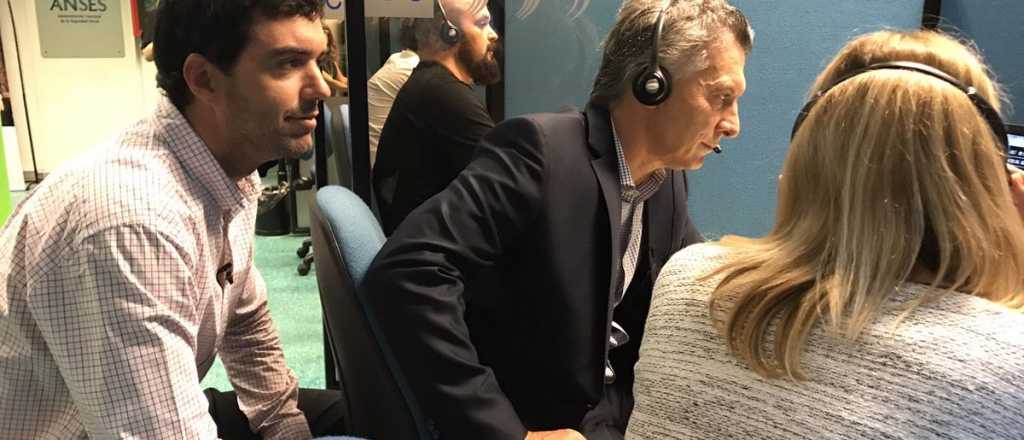 Telemarketer por un día: Macri atendió el call center de Anses