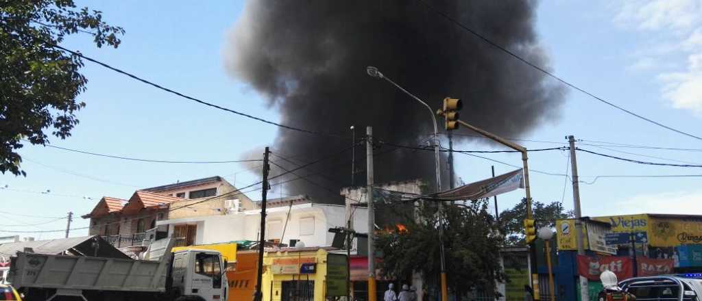 Apagó el incendio en la heladería, se infartó y ahora necesita un corazón