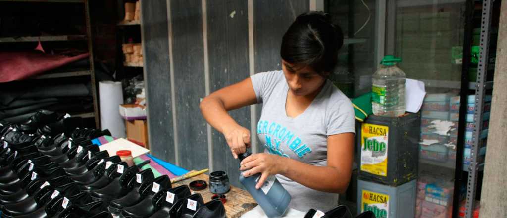 La economía tuvo un leve repunte en noviembre respecto a octubre