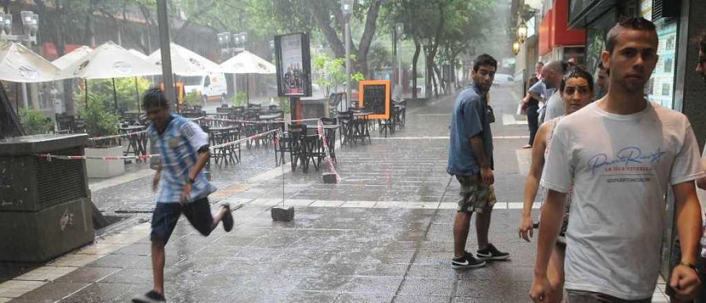 Pronóstico para la cena de Navidad en Mendoza: caluroso y tormentas