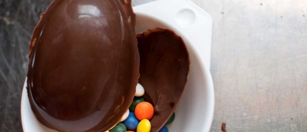 El Gobierno publicó un video enseñando a hacer huevos de Pascua caseros