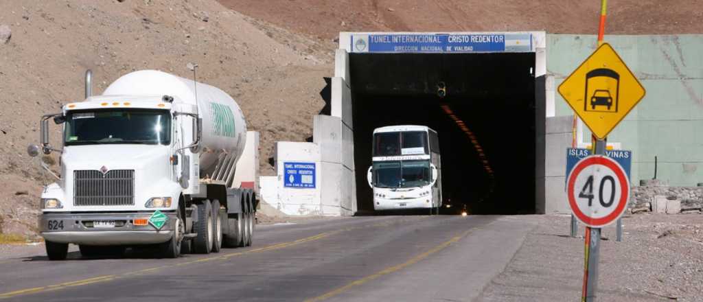 Interrumpirán el paso a Chile por trabajos en el túnel