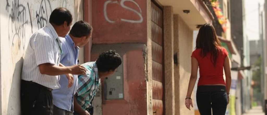 El gobierno promulgó la ley contra el acoso callejero