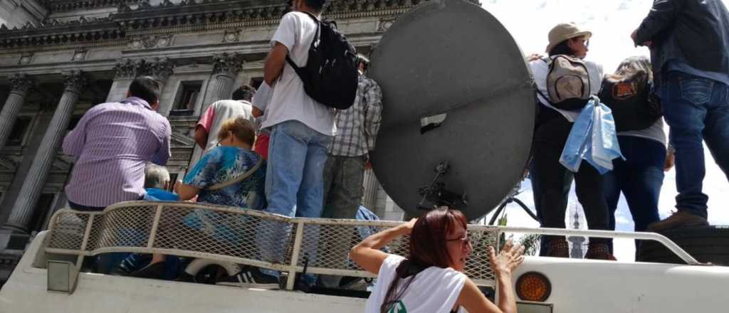 El canal TN denunció que militantes K cortaron la transmisión