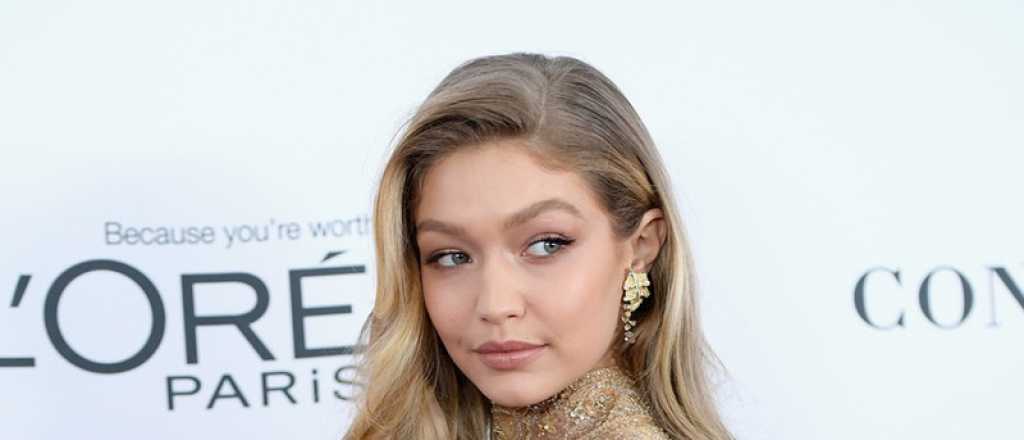 La modelo internacional Gigi Hadid posó con las axilas sin depilar