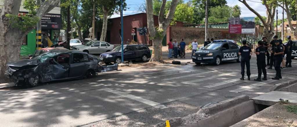 Godoy Cruz: persecución y choque con 3 delincuentes que huían de la policía