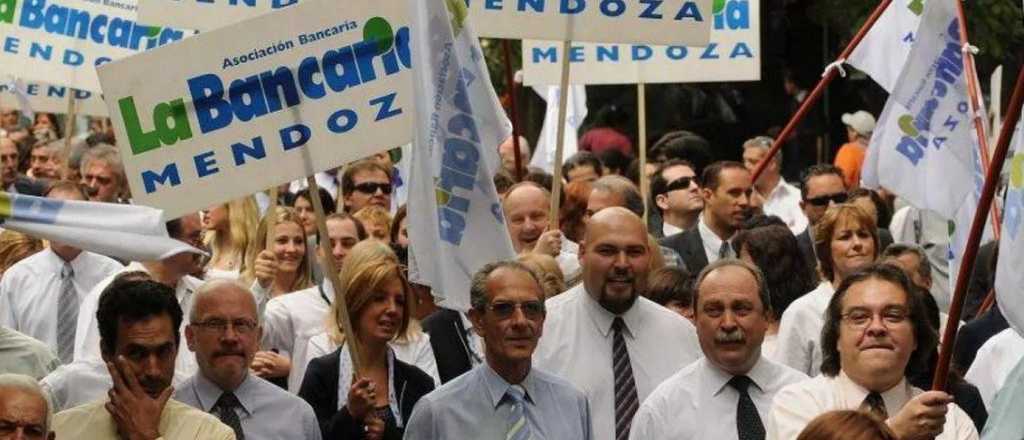 Paritarias: sólo un puñado de gremios logró mejoras en un escenario laboral crítico