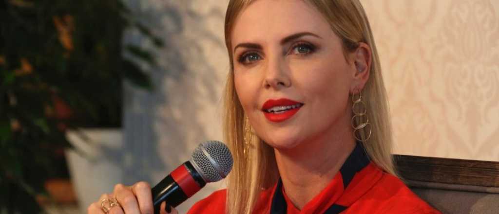 Charlize Theron sufrió depresión mientras engordaba 23 kilos para su papel en Tully