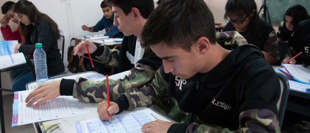 Los alumnos de secundaria tendrán mesas especiales el 26 y 27