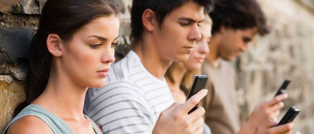 Facebook e Instagram dejarán de funcionar en algunos celulares