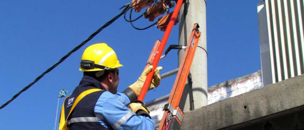 Cayó la demanda de energía eléctrica en Mendoza y el país 