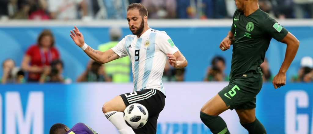 Higuaín habló de la Selección: "Para alegría de muchos, ya no estaré más"