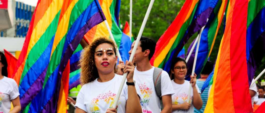 ¿Qué quieren decir cada una de las letras de la sigla "LGBTTTIQ"?