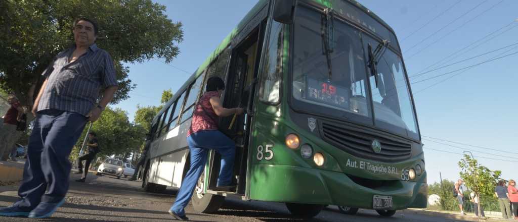 Los abuelos viajarán gratis en colectivo en Luján