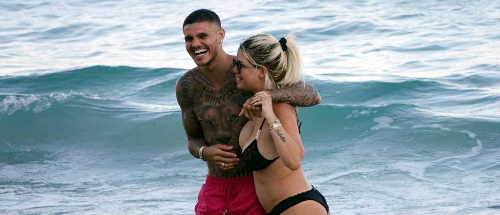 Revelaron las fotos al natural de Wanda e Icardi en Ibiza