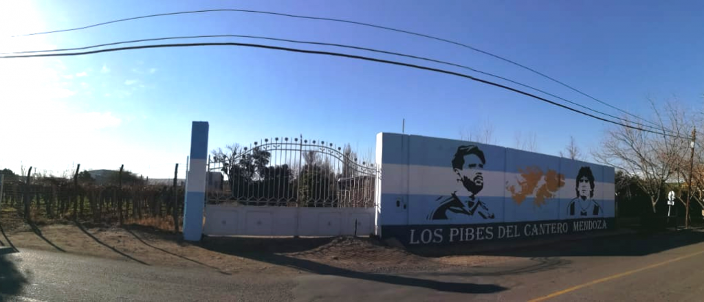 El mejor mural de Messi y Diego en Cuyo