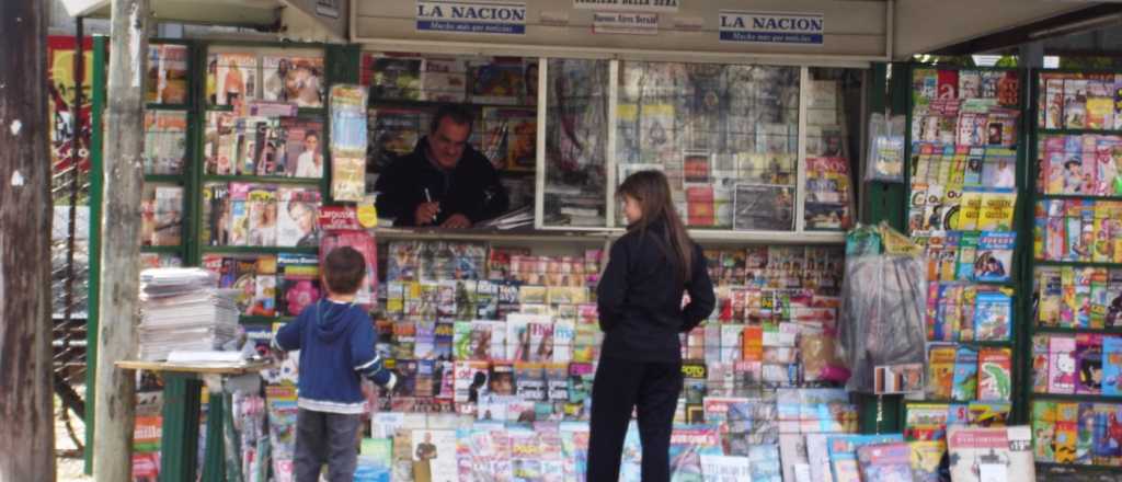 Godoy Cruz habilitó a kioscos de diarios a vender otros productos