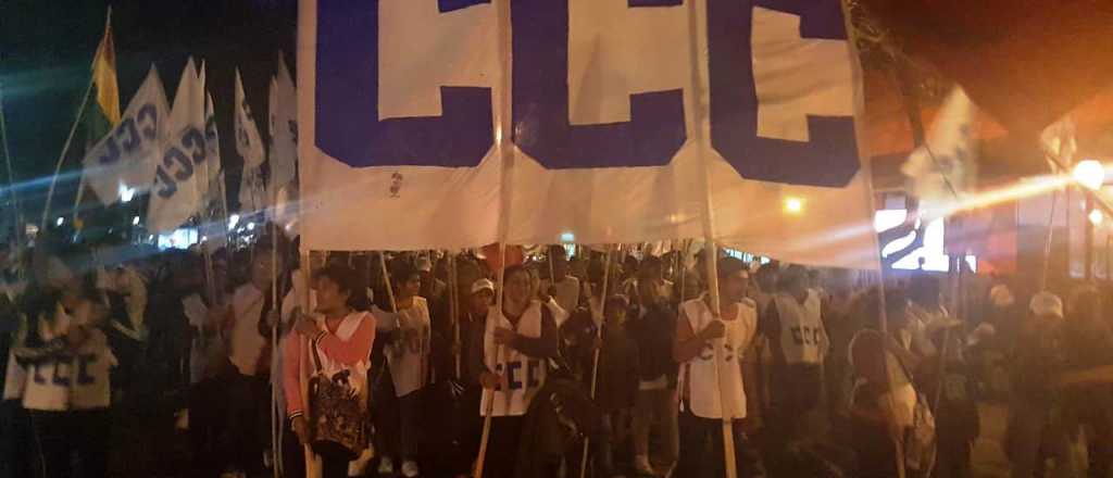 Caravanazo en Mendoza "por la educación"