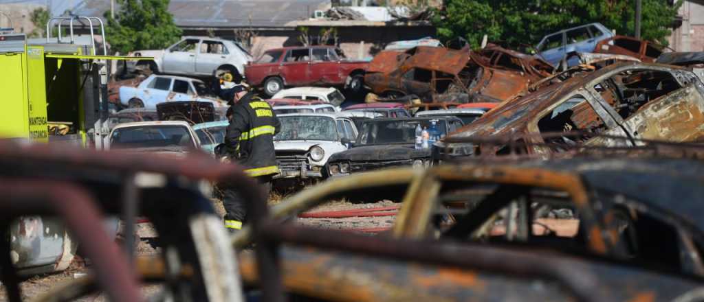 Mendoza ya compactó casi el 70% de los autos incendiados en San Agustín