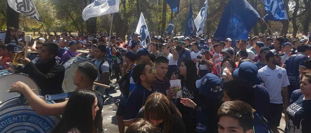 Los hinchas de la Lepra podrán hacer banderazo, pero no caravana