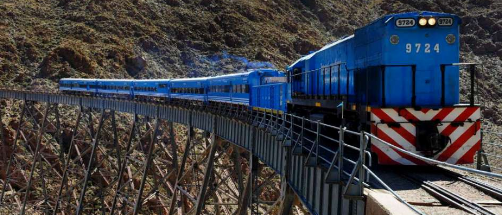 El Tren a las Nubes es uno de los mejores viajes ferroviarios del mundo