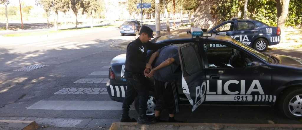 Detuvieron a "dealer" con drogas alucinógenas en Guaymallén