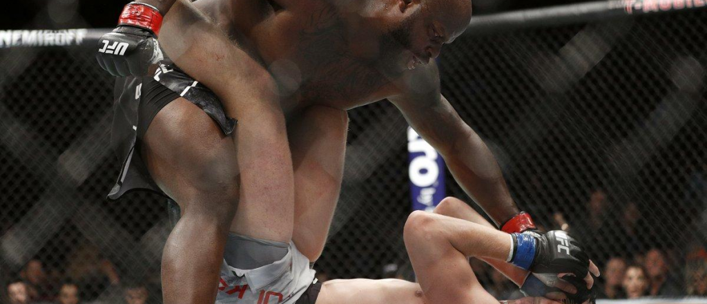 El impactante K.O. "sobre la hora" en la UFC que dio la vuelta al mundo