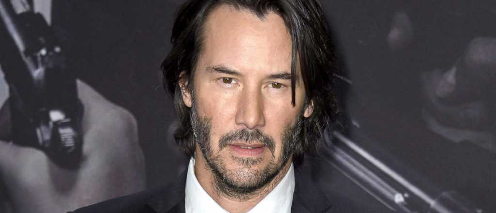 Bomba: Angelina Jolie, de novia con Keanu Reeves