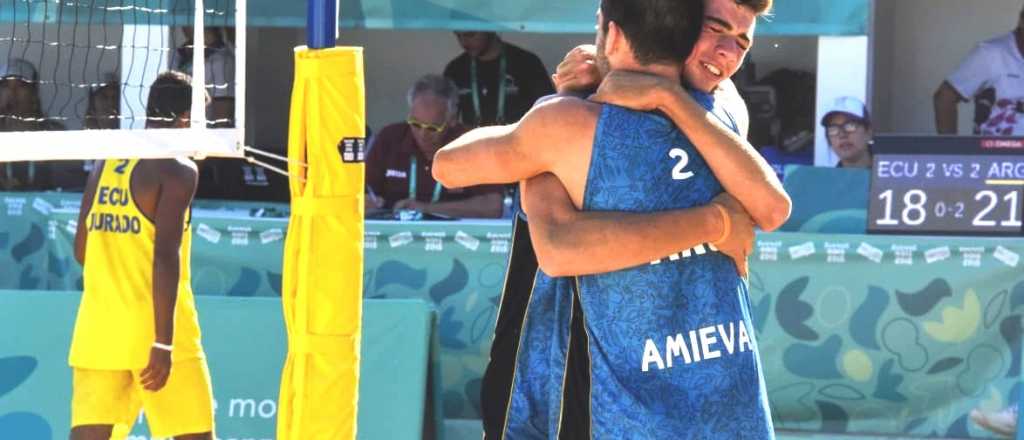 El voley playa, con Amieva, logró otra aplastante victoria y clasificó a cuartos