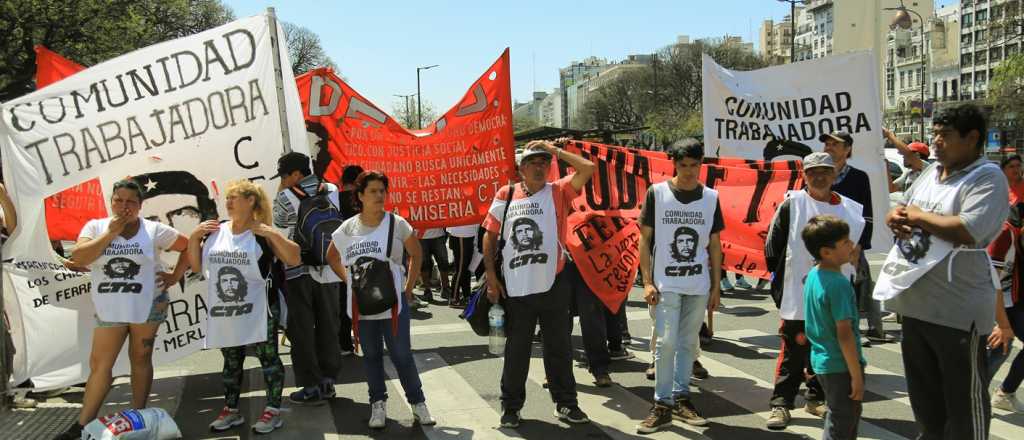 Organizaciones sociales cortaron el tránsito y reclamaron por empleo