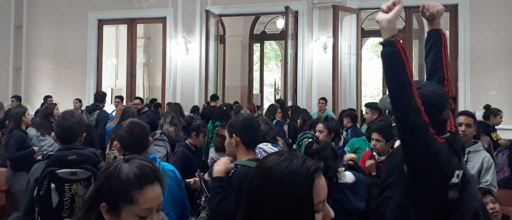 Estudiantes hicieron una petición para que las clases comiencen en marzo