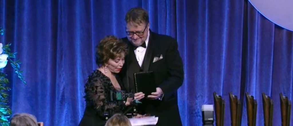 Isabel Allende es la primera escritora latina en recibir un importante premio