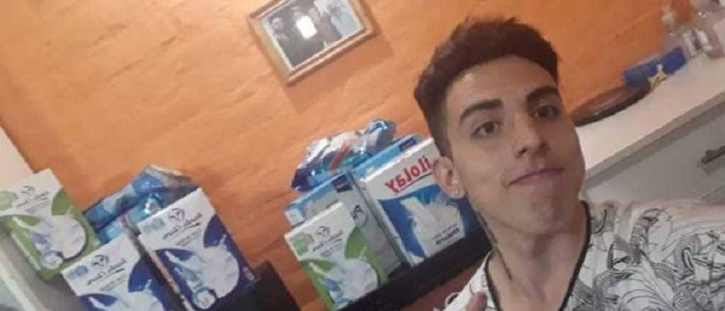 Un peluquero mendocino cobra con cajas de leche para donar