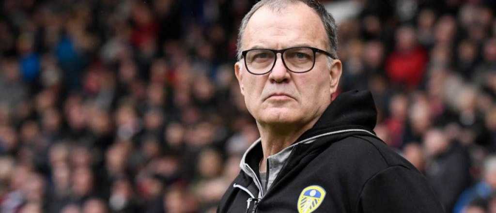 Bielsa: un triunfador en Inglaterra y un solidario en Chile