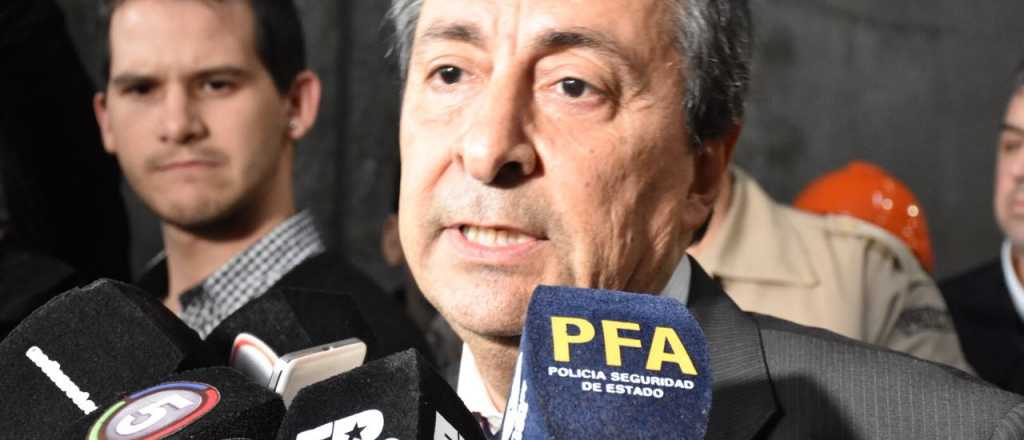 "El oficial no puede preguntar, tiene que actuar y defender su vida"