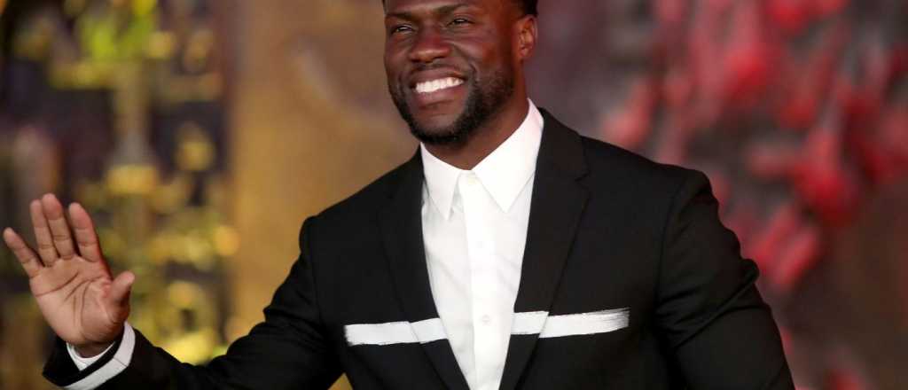 Kevin Hart deja la gala de los Óscar por mensajes homofóbicos