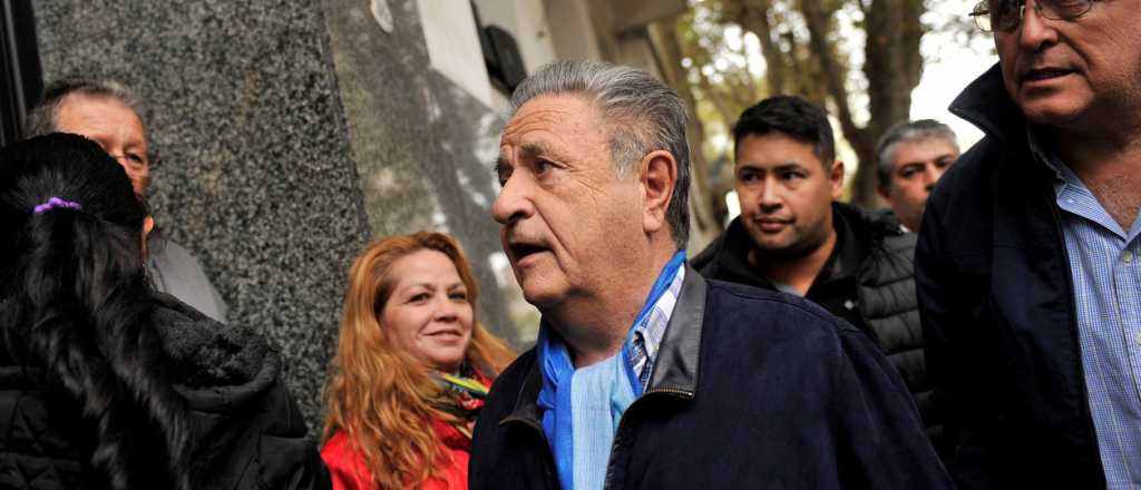 Scioli, Duhalde y su familia, en la lista de vacunados VIP