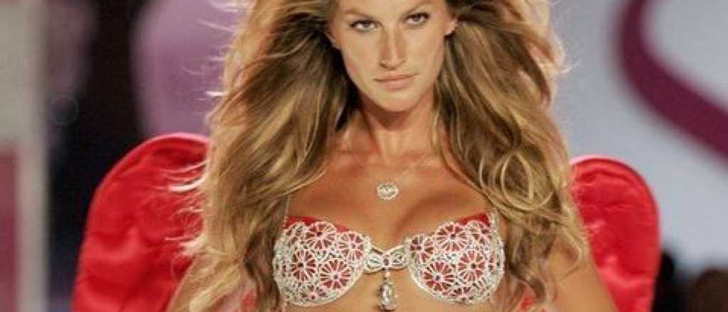 Las 10 famosas "Mamá Noel" más sexys para celebrar Navidad