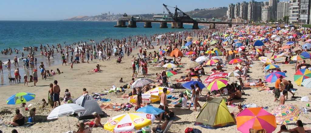 Indiferencia en Chile por la apertura del turismo para extranjeros 