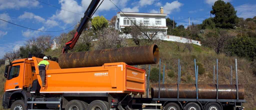 Se dificulta el rescate del niño que cayó a un pozo en España