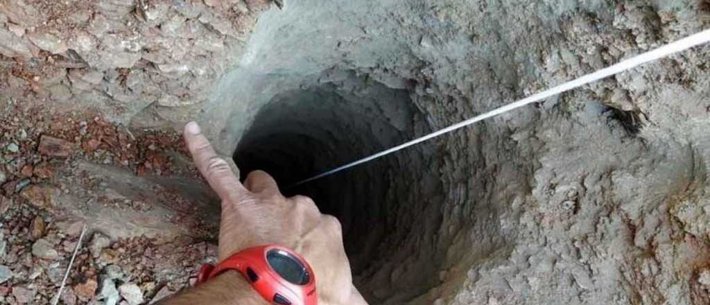 Comienzan la perforación del túnel para llegar al niño que cayó al pozo en España