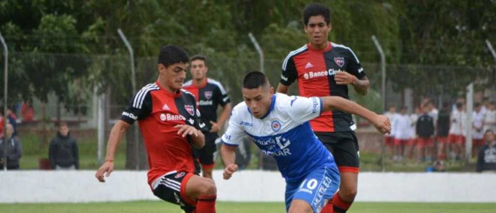 Uno más para el Tomba: se suma un juvenil de Argentinos Juniors