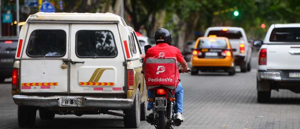 Quieren regular el funcionamiento de Pedidos Ya, Uber Eats y Glovo en Mendoza